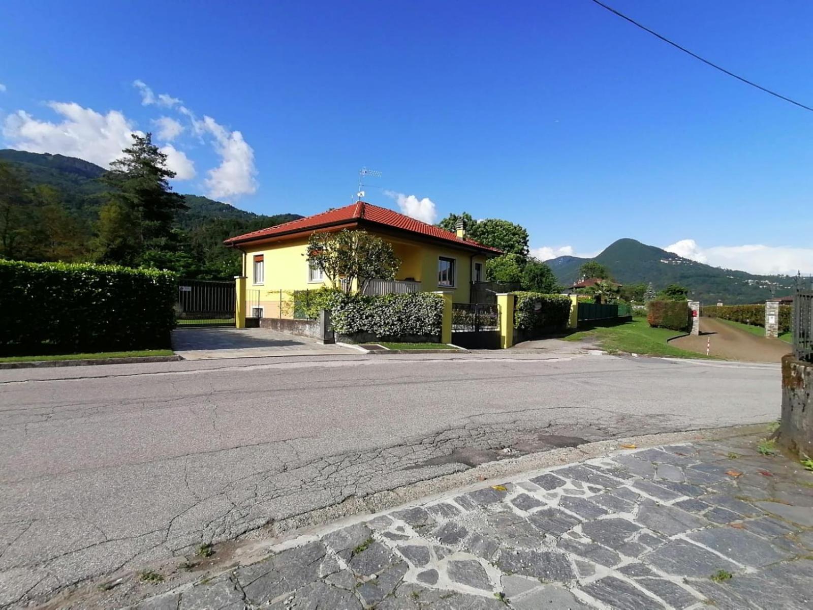 Casa Vacanza Elena San Bernardino Verbano Екстериор снимка